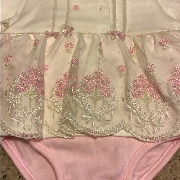 BABY GRAND 3-6 MONTH DRESS WITH ONESIE GORGEOUS DESIGN EUC - Picture 2 of 3